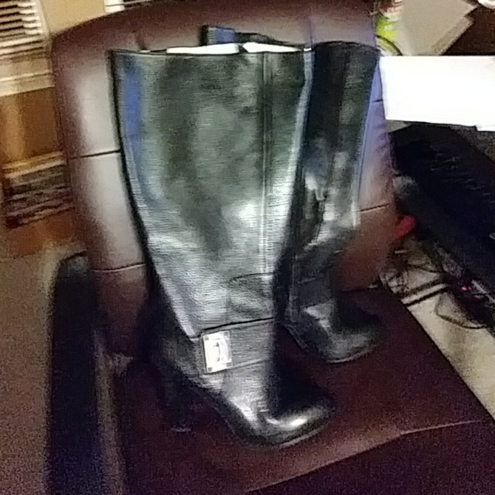 Enzo Angiolini Wider calf boot